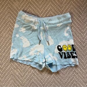 Flowers by Zoe Shorts